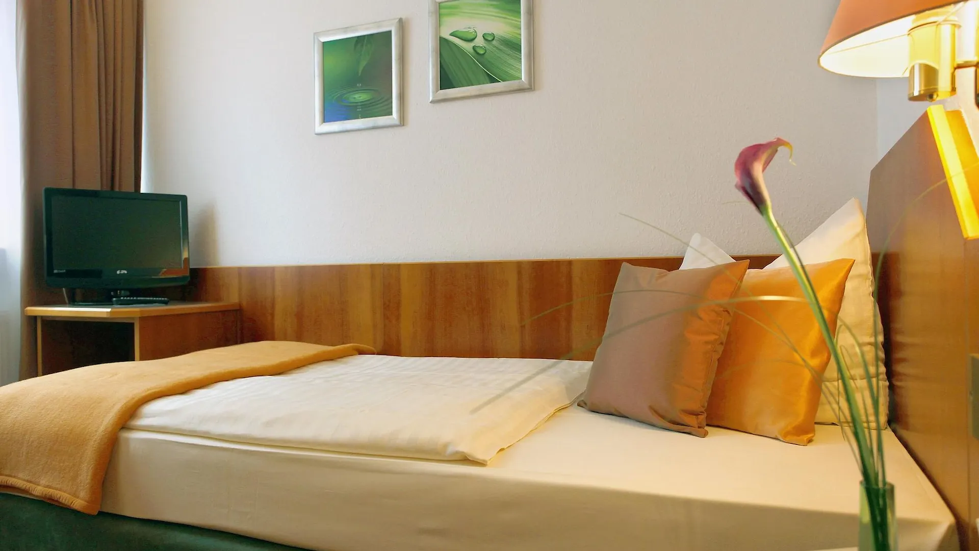 ***  Kleefelder Hof Hotel Hannover Germany
